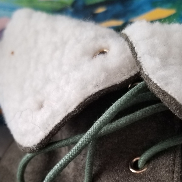 Cape Robbin Olive Fleece Lined Platform Bootie - Picture 2 of 5